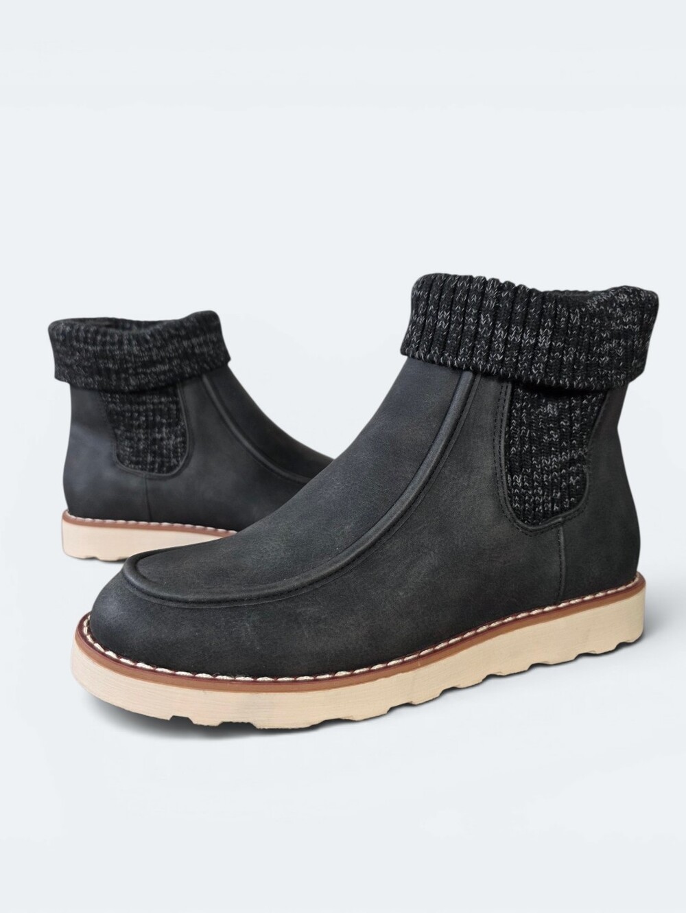 Pierre Dumas Tally Adventure Seeker Moc Toe Ankle Boots Black Knit Size 8.5